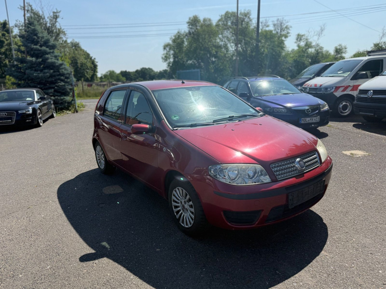 Fiat Punto Aktueller HU - Sedaan: pilt 2 Fiat Punto Aktueller HU - Sedaan: pilt 2