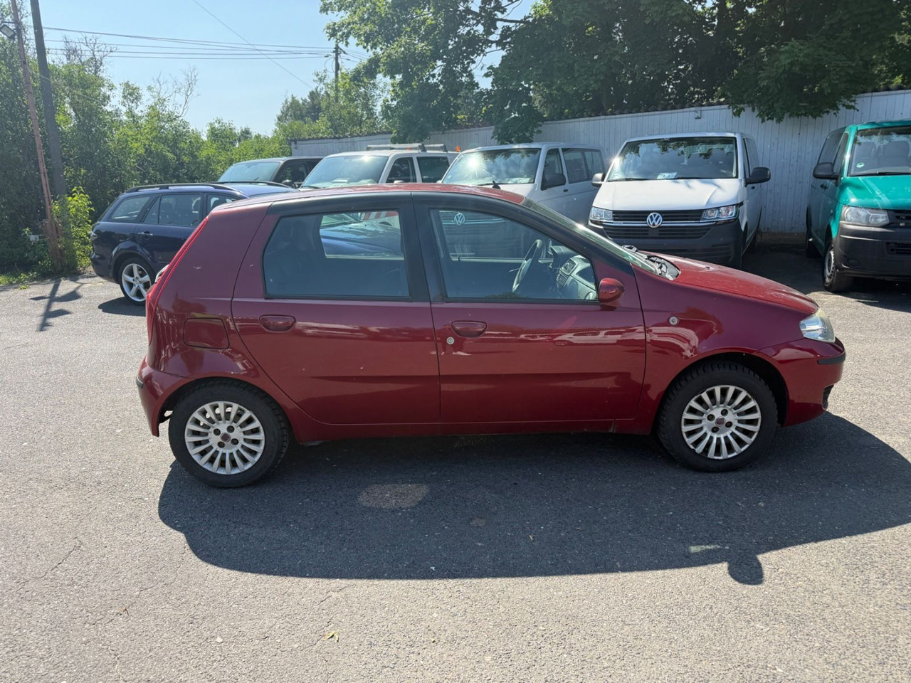 Fiat Punto Aktueller HU - Sedaan: pilt 3 Fiat Punto Aktueller HU - Sedaan: pilt 3