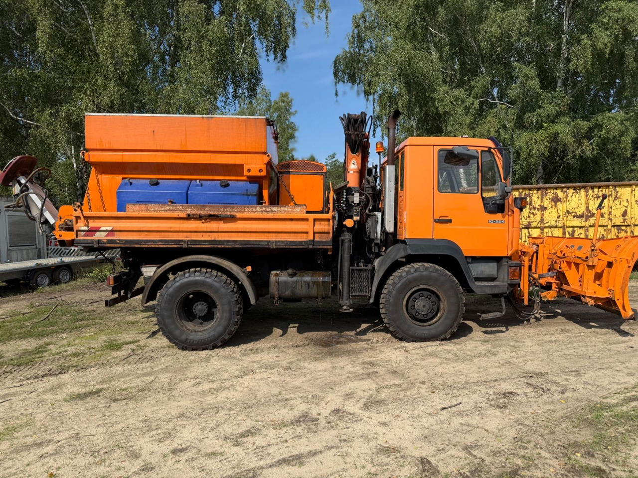 MAN 10.224 Atlas Kran Salzstreuer 4X4 - Kallurauto, Kraanaga veoauto: pilt 4 MAN 10.224 Atlas Kran Salzstreuer 4X4 - Kallurauto, Kraanaga veoauto: pilt 4