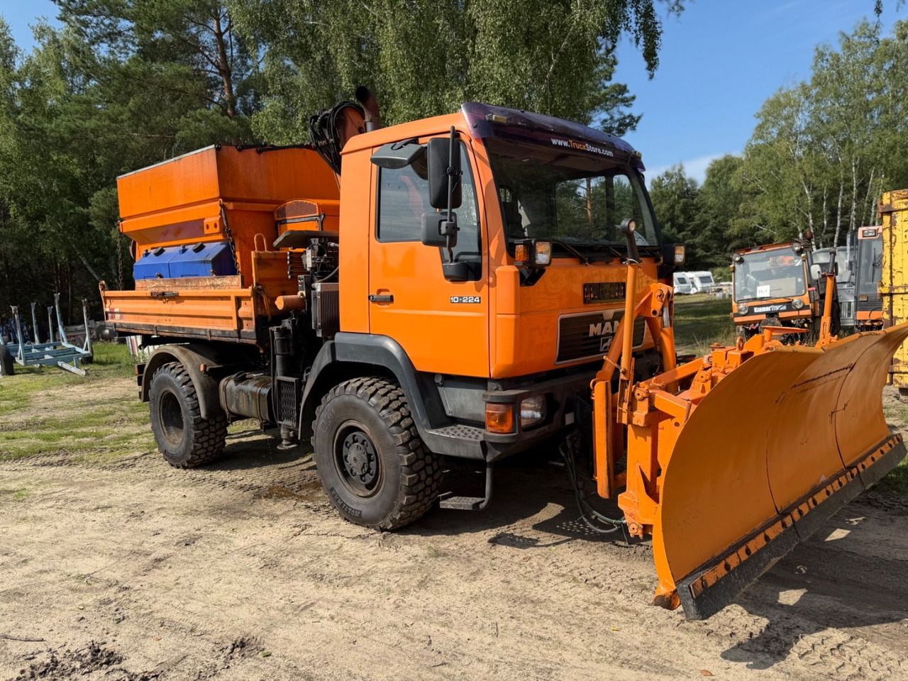 MAN 10.224 Atlas Kran Salzstreuer 4X4 - Kallurauto, Kraanaga veoauto: pilt 3 MAN 10.224 Atlas Kran Salzstreuer 4X4 - Kallurauto, Kraanaga veoauto: pilt 3