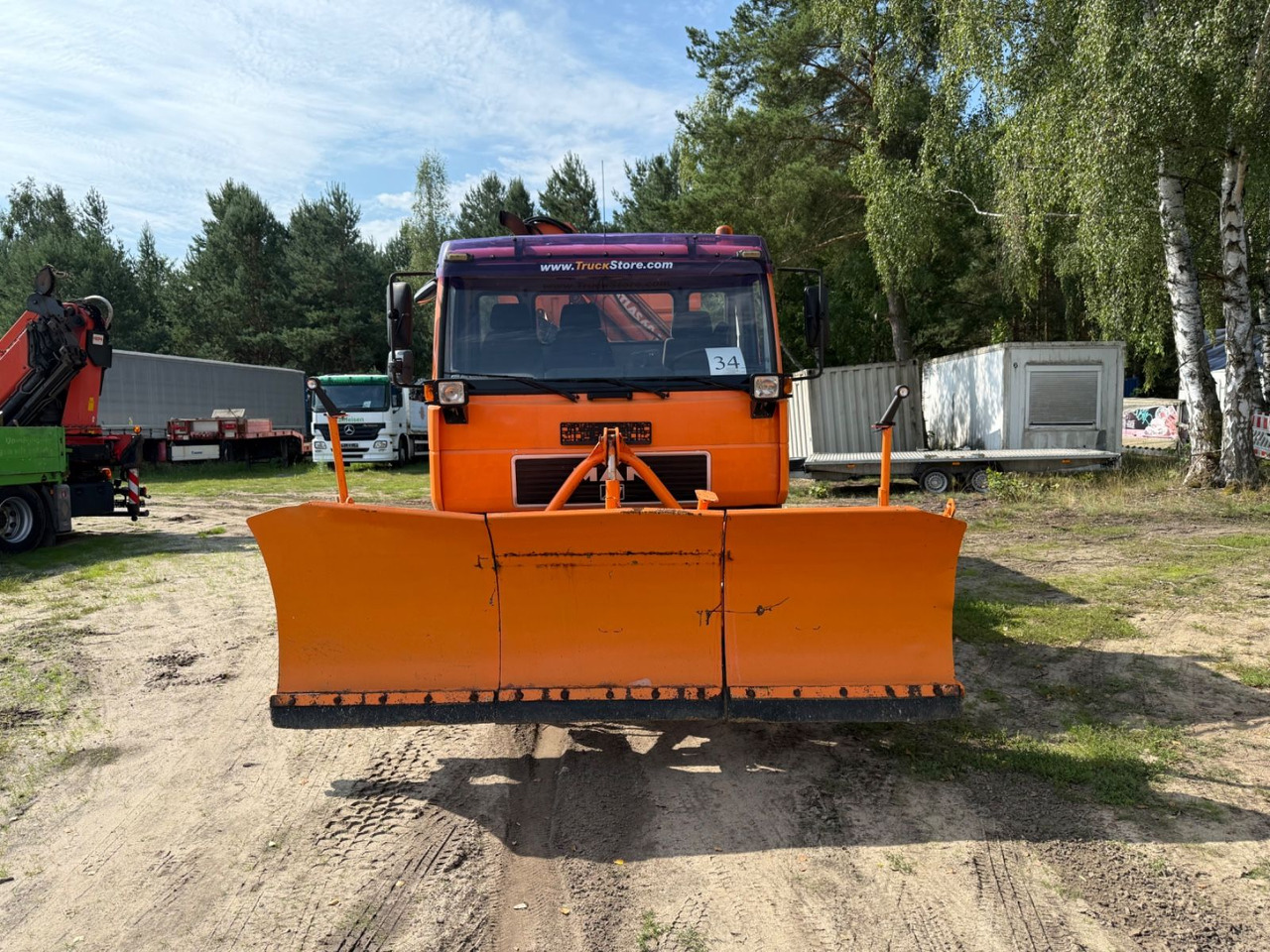 MAN 10.224 Atlas Kran Salzstreuer 4X4 - Kallurauto, Kraanaga veoauto: pilt 2 MAN 10.224 Atlas Kran Salzstreuer 4X4 - Kallurauto, Kraanaga veoauto: pilt 2