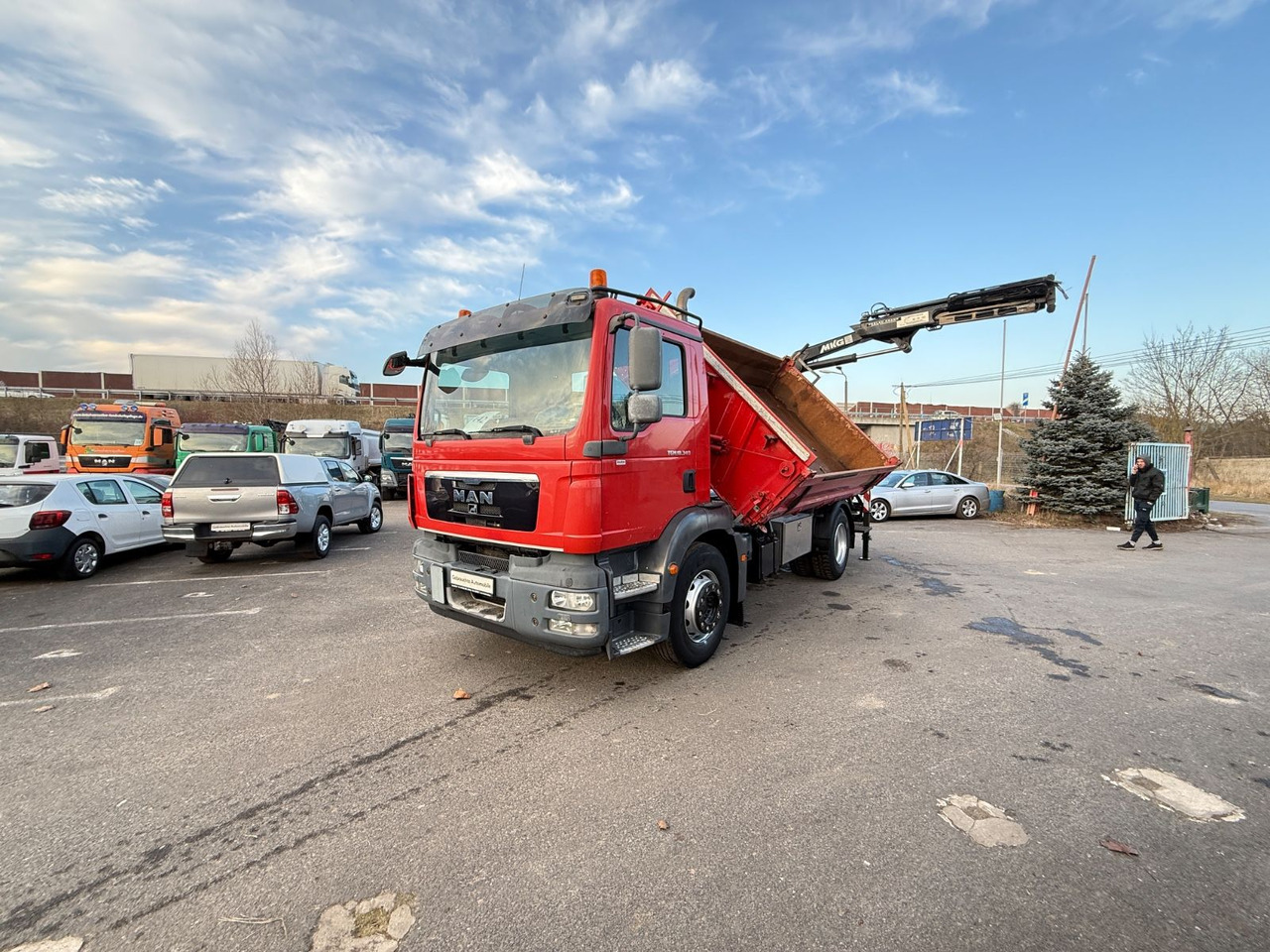 MAN TGM 18.340 Kipper mit Kran - Kallurauto, Kraanaga veoauto: pilt 2 MAN TGM 18.340 Kipper mit Kran - Kallurauto, Kraanaga veoauto: pilt 2