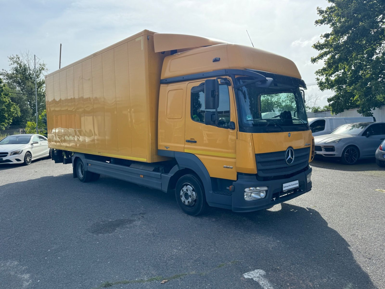 Mercedes-Benz Atego 823 Klima Tempomat - Lbw - Schlafplatz - Kasti veoauto: pilt 2 Mercedes-Benz Atego 823 Klima Tempomat - Lbw - Schlafplatz - Kasti veoauto: pilt 2
