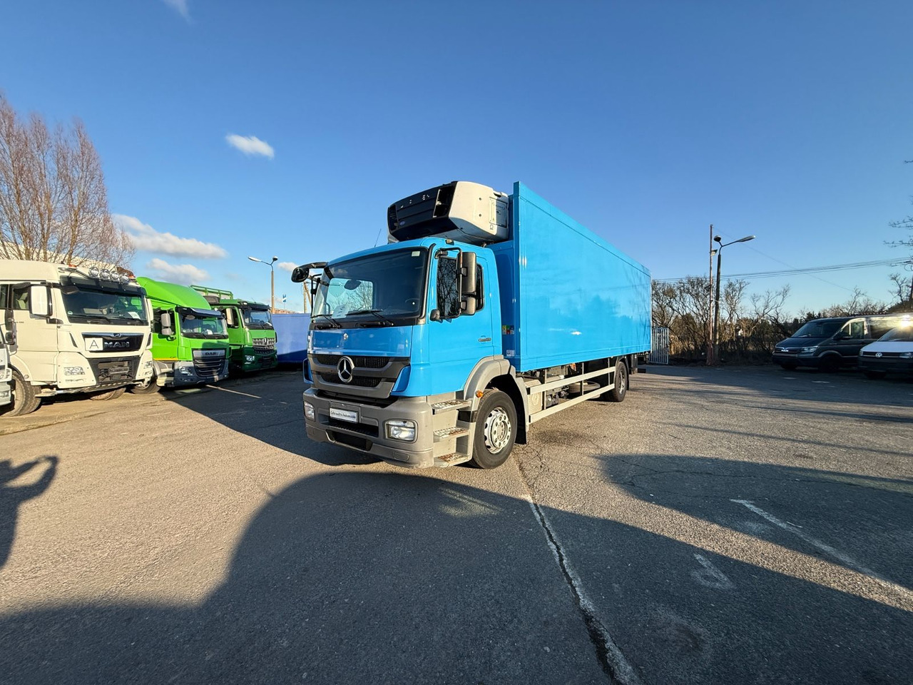 Mercedes-Benz Axor 1824 Kühlkoffer Lbw Klima - Külmutiga veoauto: pilt 3 Mercedes-Benz Axor 1824 Kühlkoffer Lbw Klima - Külmutiga veoauto: pilt 3