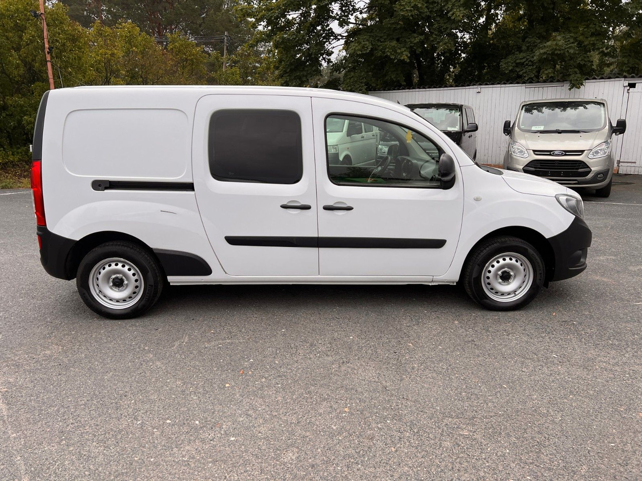 Mercedes-Benz Citan Mixto 111 CDI extralang - Mikrobuss: pilt 5 Mercedes-Benz Citan Mixto 111 CDI extralang - Mikrobuss: pilt 5