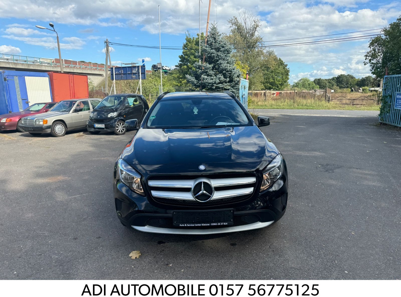 Mercedes-Benz GLA 200 GLA -Klasse GLA 200 CDI / d - Sedaan: pilt 1 Mercedes-Benz GLA 200 GLA -Klasse GLA 200 CDI / d - Sedaan: pilt 1