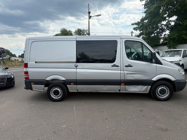Mercedes-Benz Sprinter II Kasten 219 CDI Automatik - Väike kaubik: pilt 4 Mercedes-Benz Sprinter II Kasten 219 CDI Automatik - Väike kaubik: pilt 4