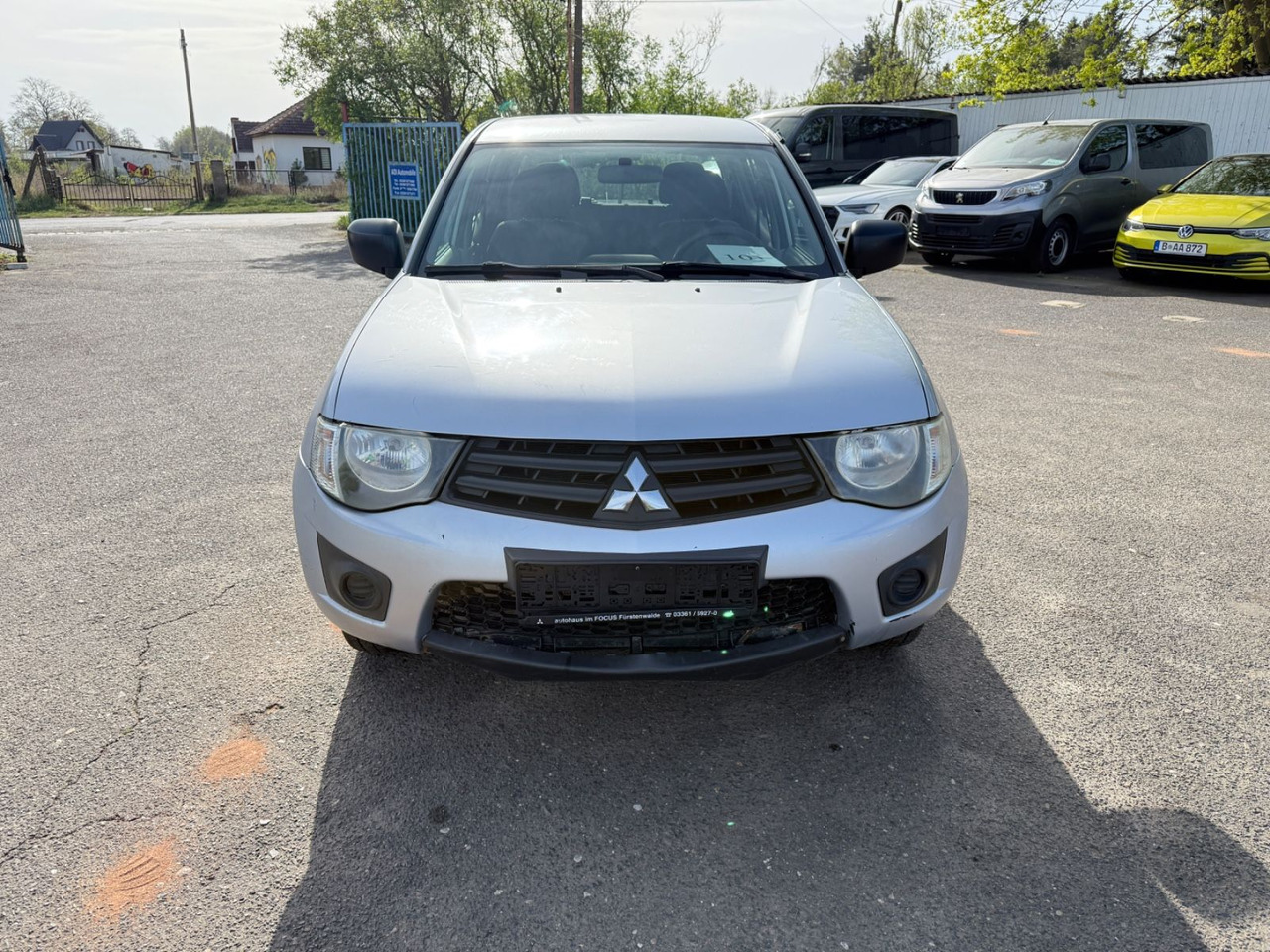 Mitsubishi L200 Inform Doppelkabine 2WD - Maastur: pilt 1 Mitsubishi L200 Inform Doppelkabine 2WD - Maastur: pilt 1
