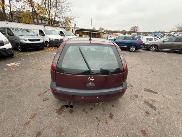 Opel Corsa 1.4 16V Elegance - Sedaan: pilt 5 Opel Corsa 1.4 16V Elegance - Sedaan: pilt 5