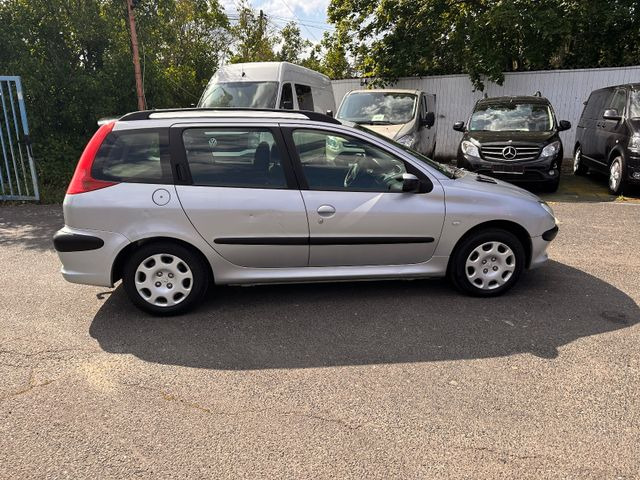 Peugeot 206 SW Grand Filou Cool - Universaal: pilt 5 Peugeot 206 SW Grand Filou Cool - Universaal: pilt 5