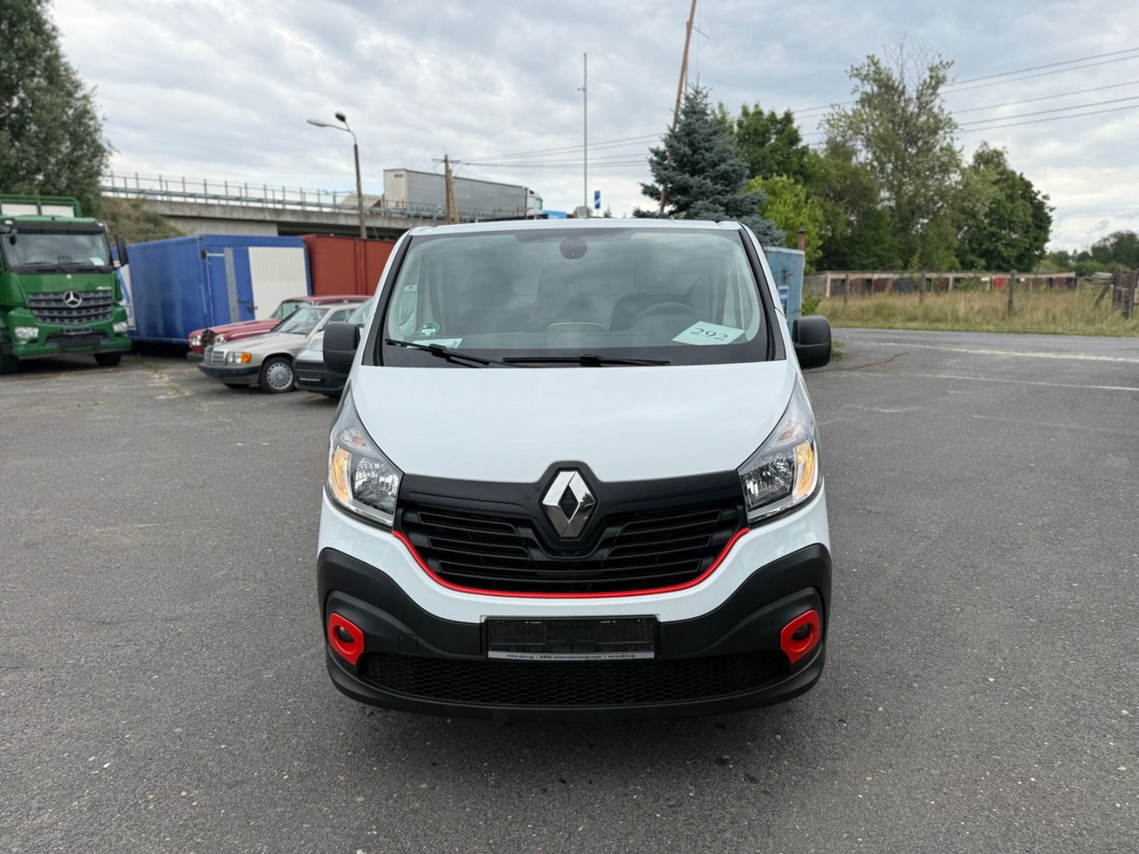 Renault Trafic Kasten . nur Export only Export !! - Väike kaubik: pilt 1 Renault Trafic Kasten . nur Export only Export !! - Väike kaubik: pilt 1