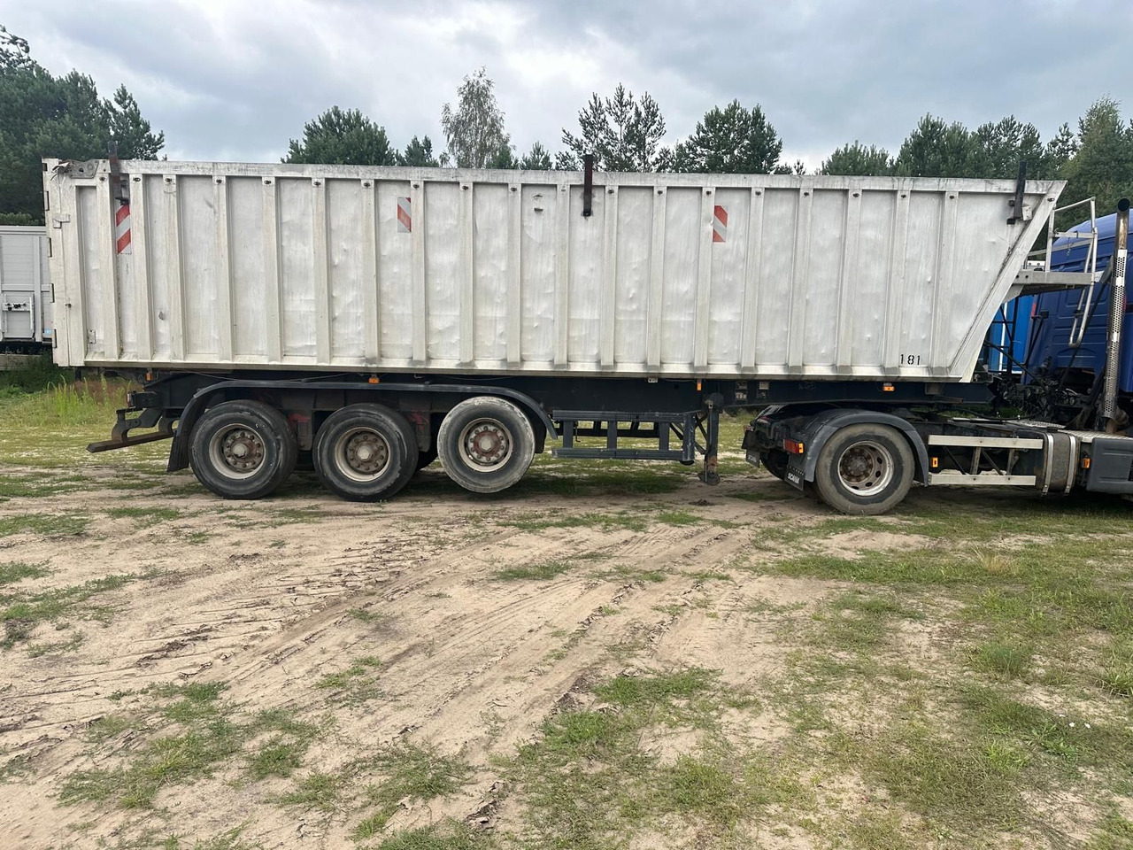 Trailor SYY3CB Kipper - Kallur-poolhaagis: pilt 4 Trailor SYY3CB Kipper - Kallur-poolhaagis: pilt 4