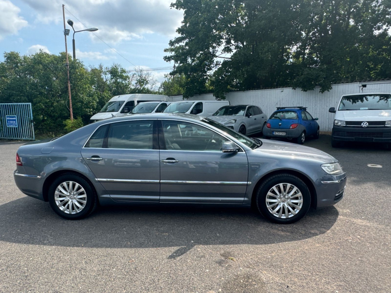 Volkswagen Phaeton V6 TDI 5-Sitzer 4Motion 3.0 TDI - Sedaan: pilt 3 Volkswagen Phaeton V6 TDI 5-Sitzer 4Motion 3.0 TDI - Sedaan: pilt 3