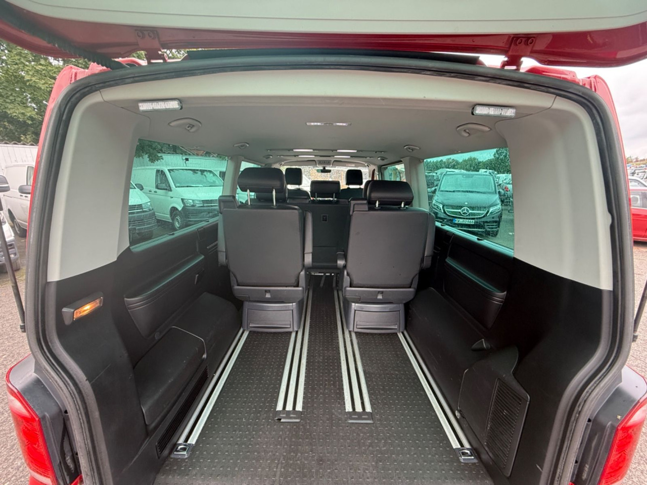 Väike kaubik Volkswagen T6 Transporter Bus Multivan Comfortline lang: pilt 8