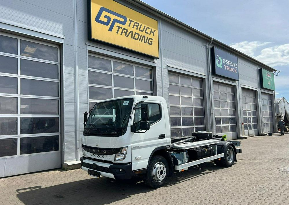 Mitsubishi Fuso - Konkstõstukiga veoauto: pilt 1 Mitsubishi Fuso - Konkstõstukiga veoauto: pilt 1