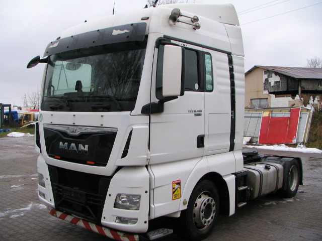 MAN TGX 18.480 / LOW DECK / ENGINE DAMAGE. - Sadulveok: pilt 2 MAN TGX 18.480 / LOW DECK / ENGINE DAMAGE. - Sadulveok: pilt 2