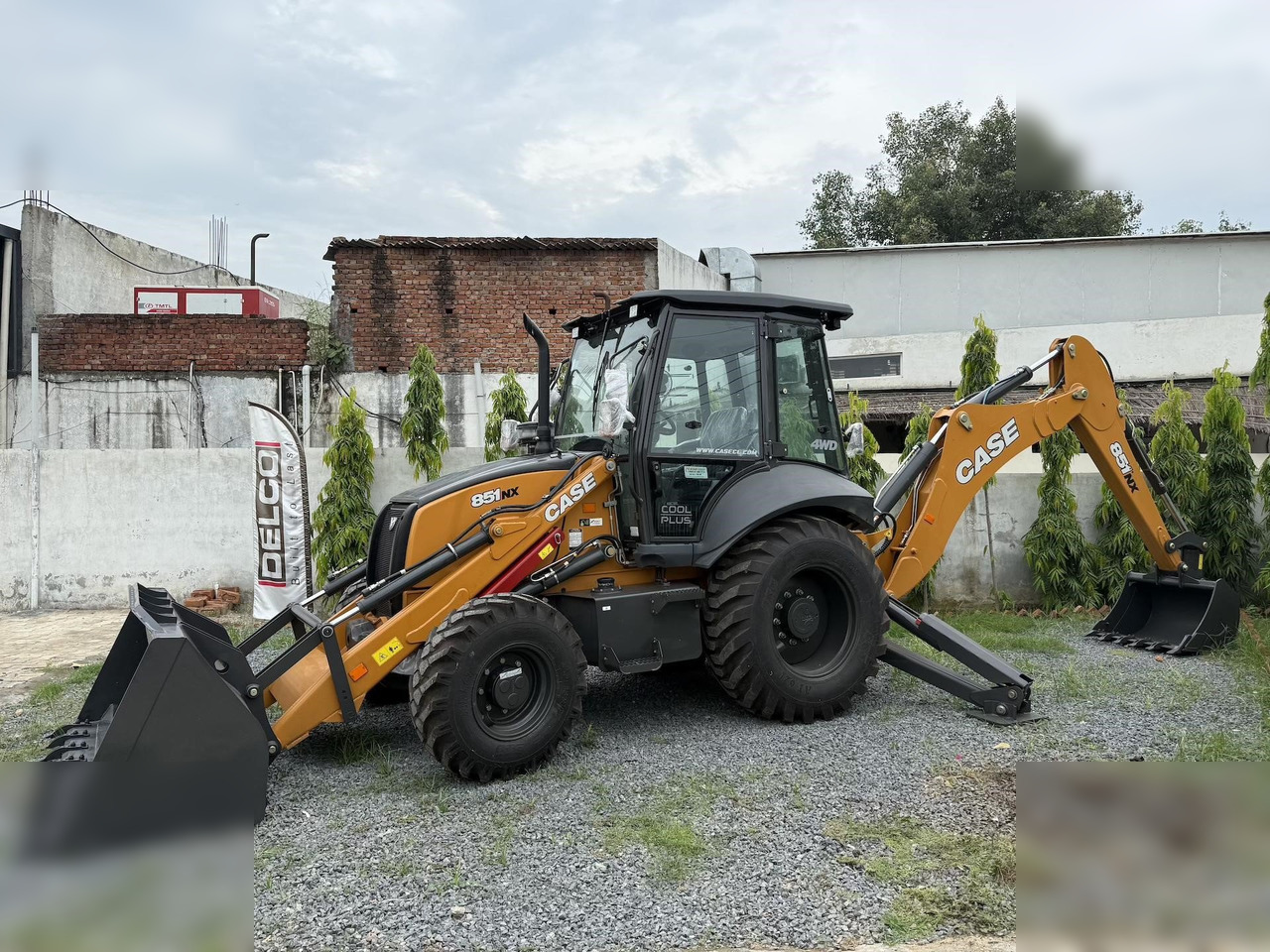 CASE 851NX CP - Ekskavaator-laadur: pilt 2 CASE 851NX CP - Ekskavaator-laadur: pilt 2