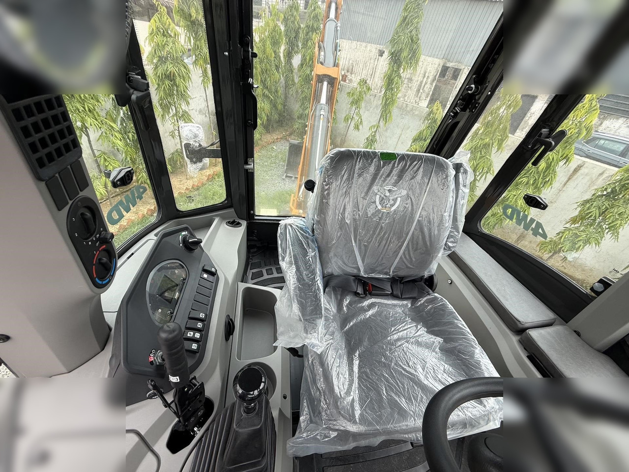 Uus Ekskavaator-laadur CASE 851NX CP: pilt 20