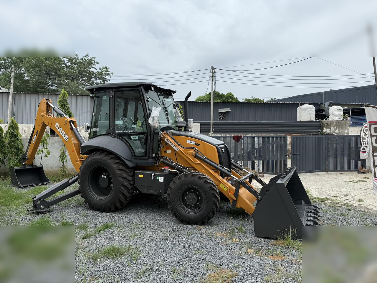 Uus Ekskavaator-laadur CASE 851NX CP: pilt 8