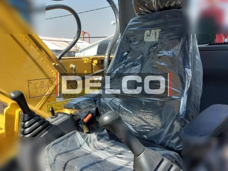 CATERPILLAR 323D3 - Lintekskavaator: pilt 4 CATERPILLAR 323D3 - Lintekskavaator: pilt 4