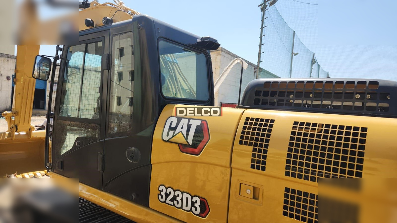 CATERPILLAR 323D3 - Lintekskavaator: pilt 5 CATERPILLAR 323D3 - Lintekskavaator: pilt 5