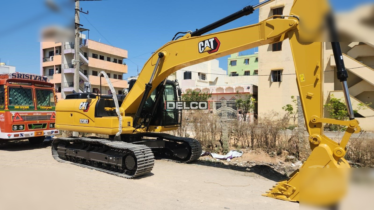CATERPILLAR 323D3 - Lintekskavaator: pilt 3 CATERPILLAR 323D3 - Lintekskavaator: pilt 3