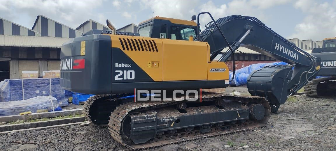 HYUNDAI ROBEX 210 - Lintekskavaator: pilt 4 HYUNDAI ROBEX 210 - Lintekskavaator: pilt 4