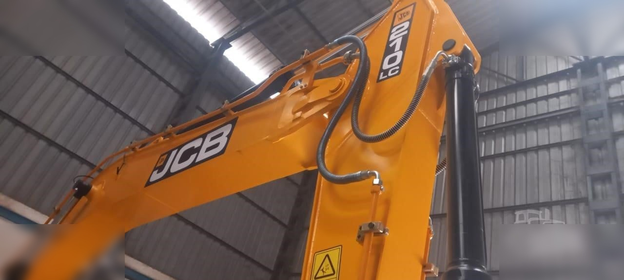 JCB JS210 LC - Lintekskavaator: pilt 3 JCB JS210 LC - Lintekskavaator: pilt 3