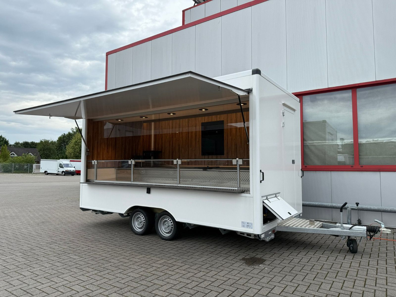 Esselmann Karello 4.2 ESSELMANN - Toitlustus haagis: pilt 2 Esselmann Karello 4.2 ESSELMANN - Toitlustus haagis: pilt 2