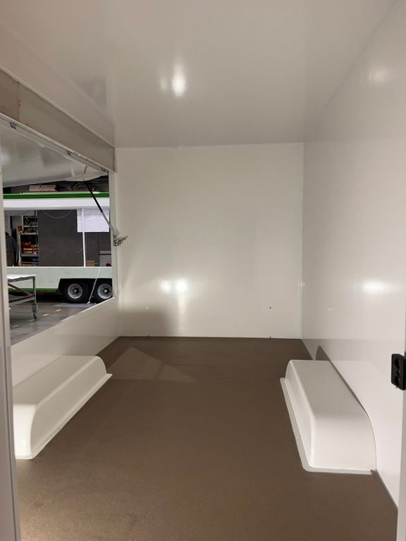 Esselmann Sandwich Anhänger Karello 4.2 Esselmann Sandwich Anhänger Karello 4.2 - Toitlustus haagis: pilt 5 Esselmann Sandwich Anhänger Karello 4.2 Esselmann Sandwich Anhänger Karello 4.2 - Toitlustus haagis: pilt 5