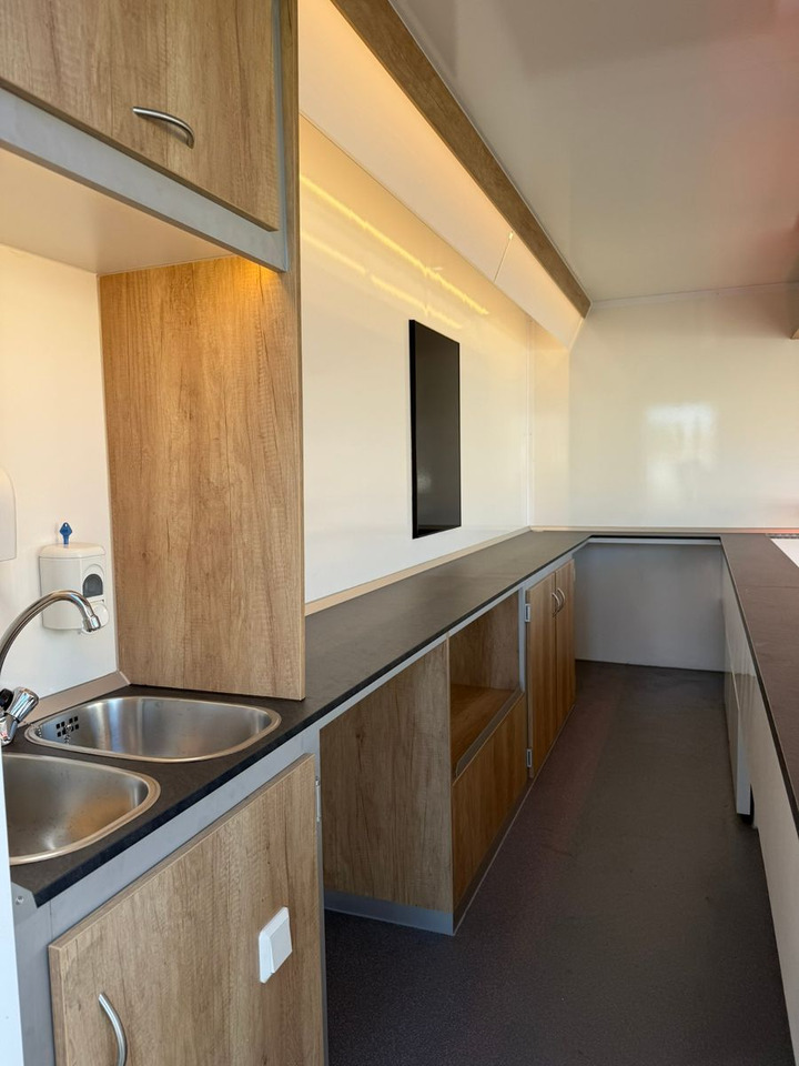 Renault ESSELMANN Verkaufsmobil - Toiduauto: pilt 5 Renault ESSELMANN Verkaufsmobil - Toiduauto: pilt 5