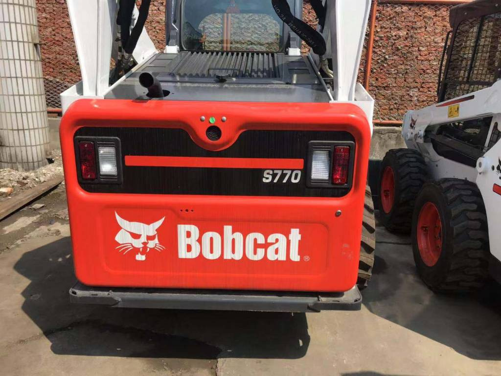 Bobcat 750 - Kompaktlaadur: pilt 1 Bobcat 750 - Kompaktlaadur: pilt 1