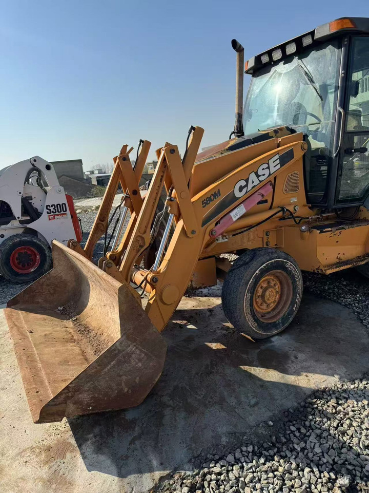 CASE 580 - Ekskavaator-laadur: pilt 2 CASE 580 - Ekskavaator-laadur: pilt 2