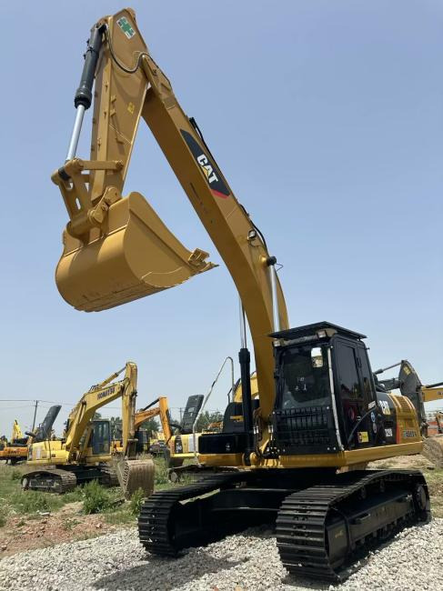 CAT 329D - Lintekskavaator: pilt 1 CAT 329D - Lintekskavaator: pilt 1