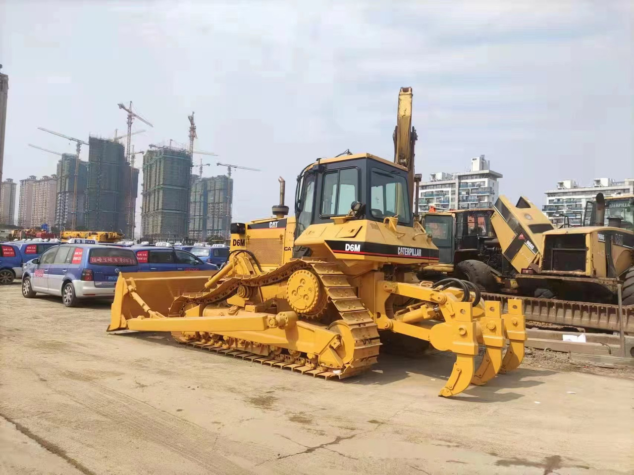 CAT D6M - Buldooser: pilt 2 CAT D6M - Buldooser: pilt 2