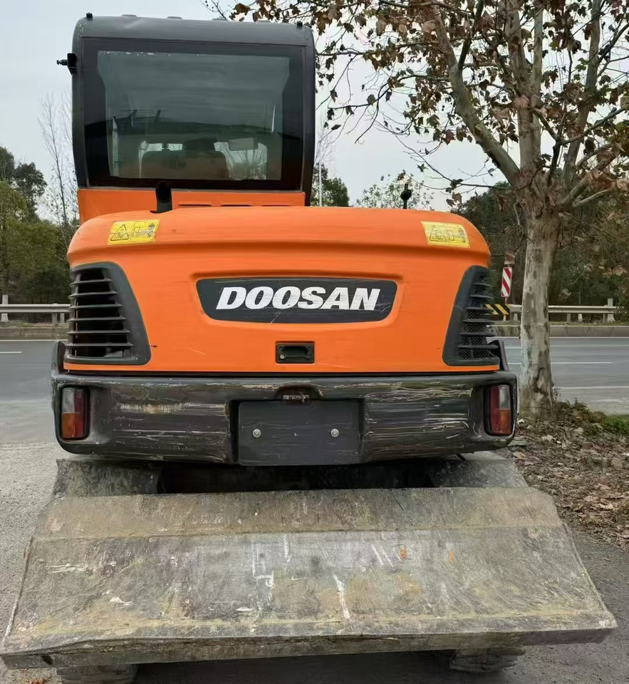 Doosan DX60 - Ratastel ekskavaator: pilt 5 Doosan DX60 - Ratastel ekskavaator: pilt 5