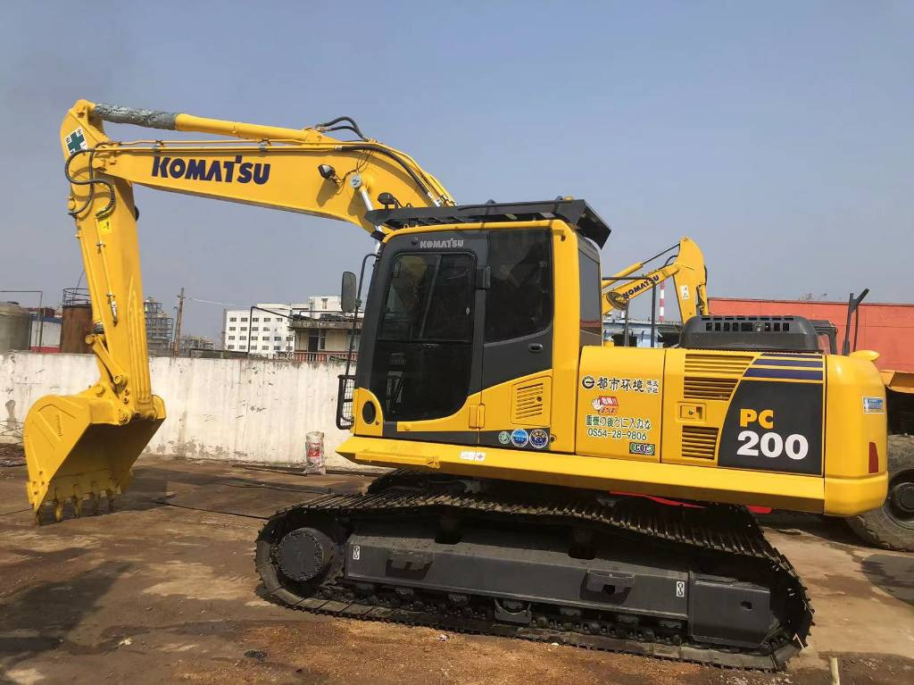 Komatsu PC200-8  - Lintekskavaator: pilt 1 Komatsu PC200-8  - Lintekskavaator: pilt 1