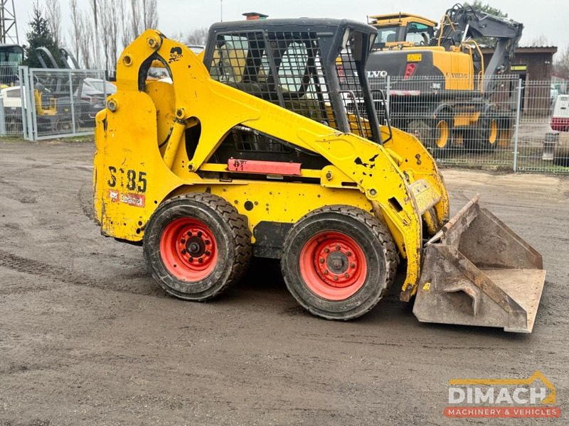 Bobcat S185 Schranklader - 4 cil. Kubota motor - high flow - laadbak - CE keurmerk - Laadur: pilt 1 Bobcat S185 Schranklader - 4 cil. Kubota motor - high flow - laadbak - CE keurmerk - Laadur: pilt 1
