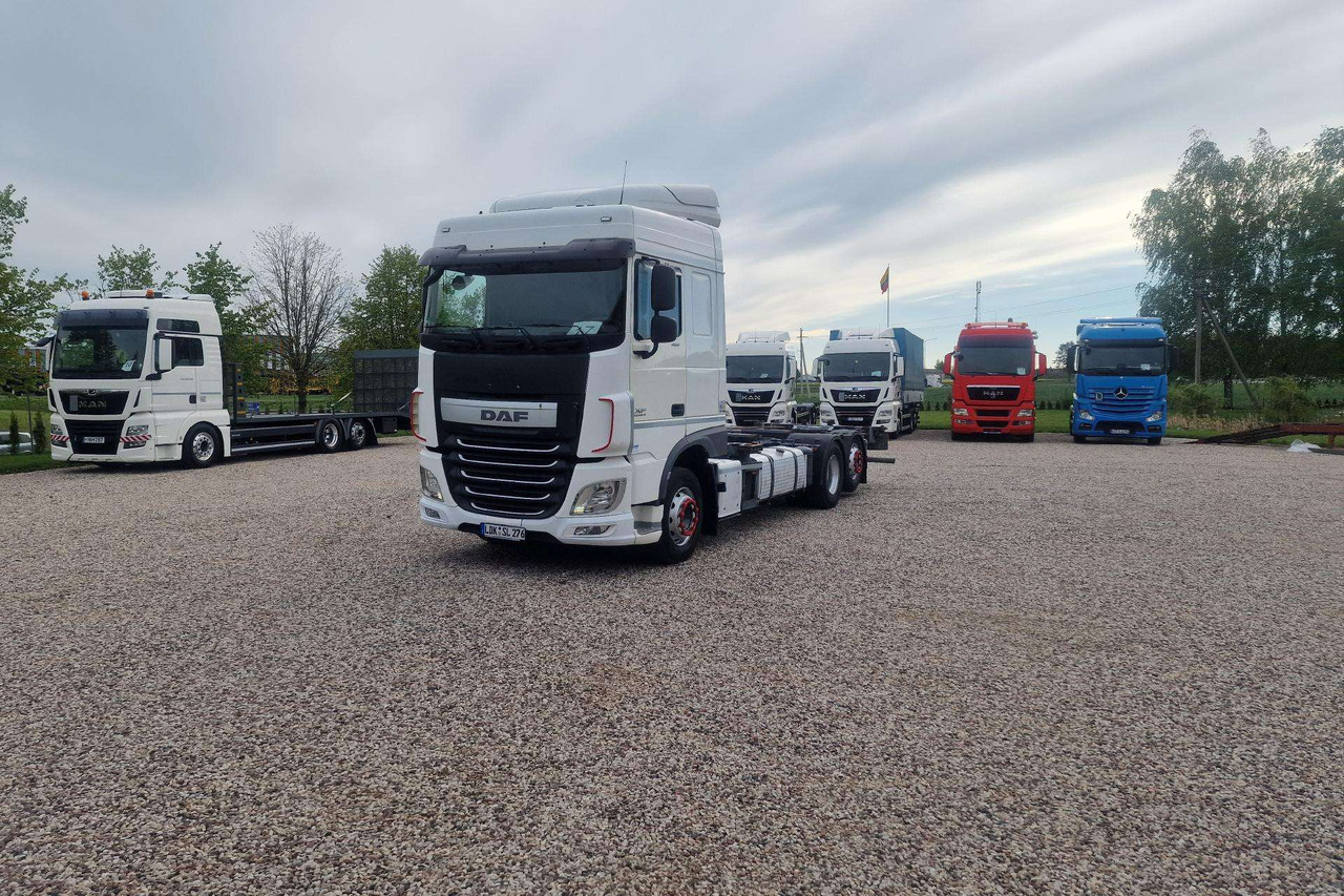 DAF XF 460 - Konteinerveduk/ Tõstukiga veoauto: pilt 2 DAF XF 460 - Konteinerveduk/ Tõstukiga veoauto: pilt 2
