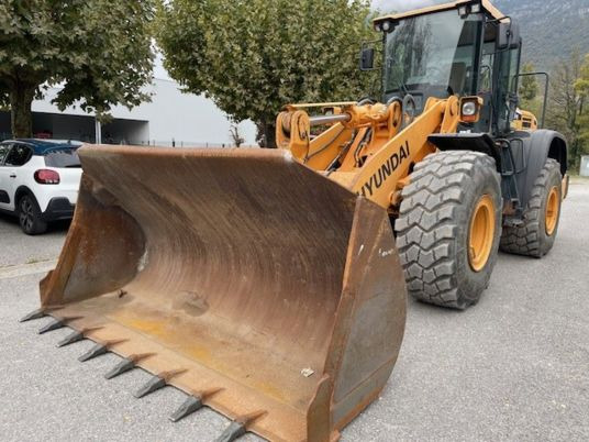 Hyundai HL760 XTD 9 - Rataslaadur: pilt 1 Hyundai HL760 XTD 9 - Rataslaadur: pilt 1