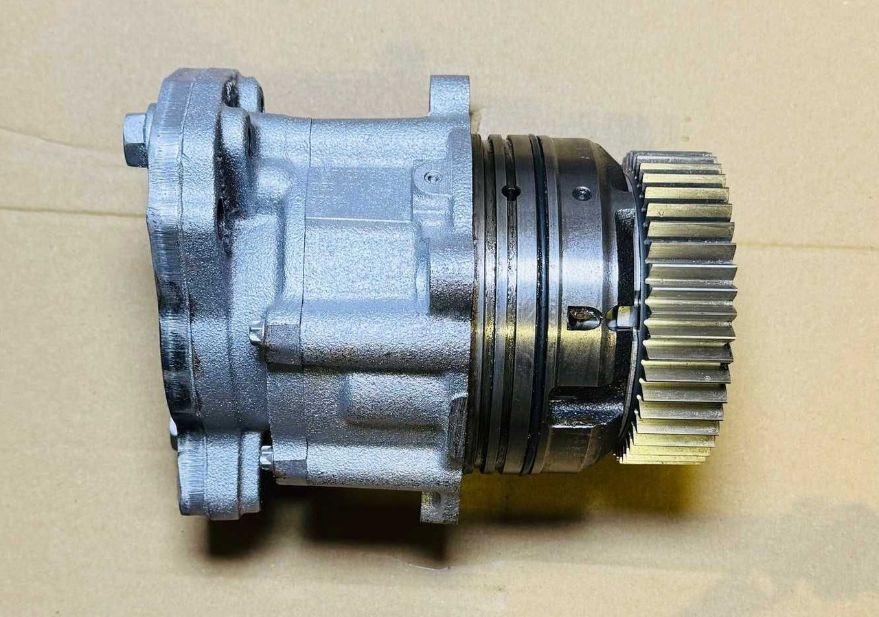 Mercedes PRZYSTAWKA odbioru mocy PTO pompy hydrauliki Setra Class 470 - Mootor: pilt 3 Mercedes PRZYSTAWKA odbioru mocy PTO pompy hydrauliki Setra Class 470 - Mootor: pilt 3