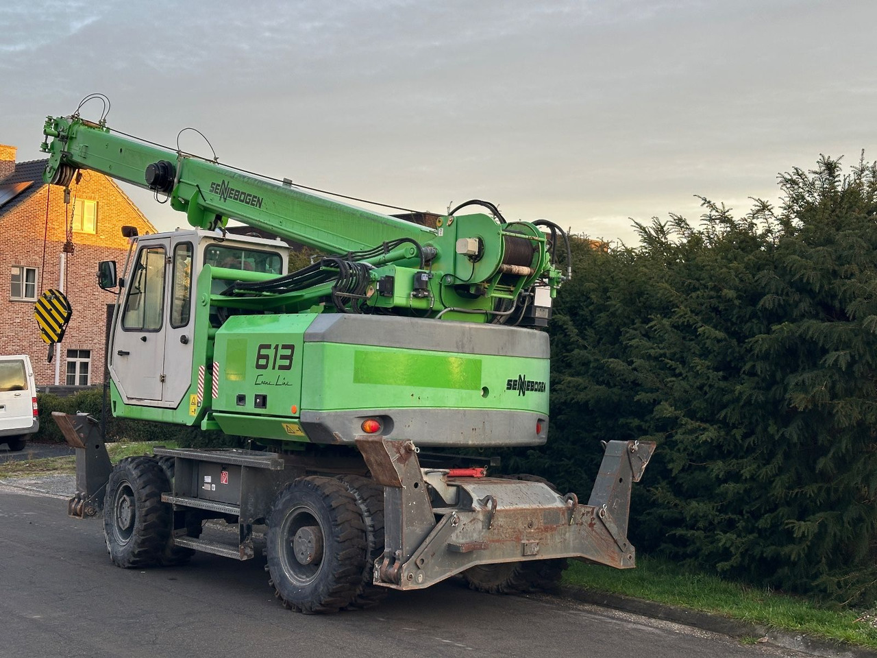 Sennebogen 613 - Tornkraana: pilt 1 Sennebogen 613 - Tornkraana: pilt 1