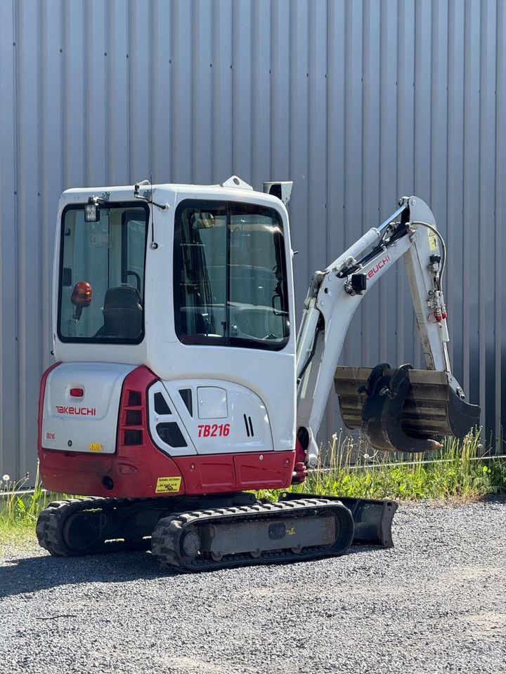 Takeuchi TB216 - Miniekskavaator: pilt 3 Takeuchi TB216 - Miniekskavaator: pilt 3
