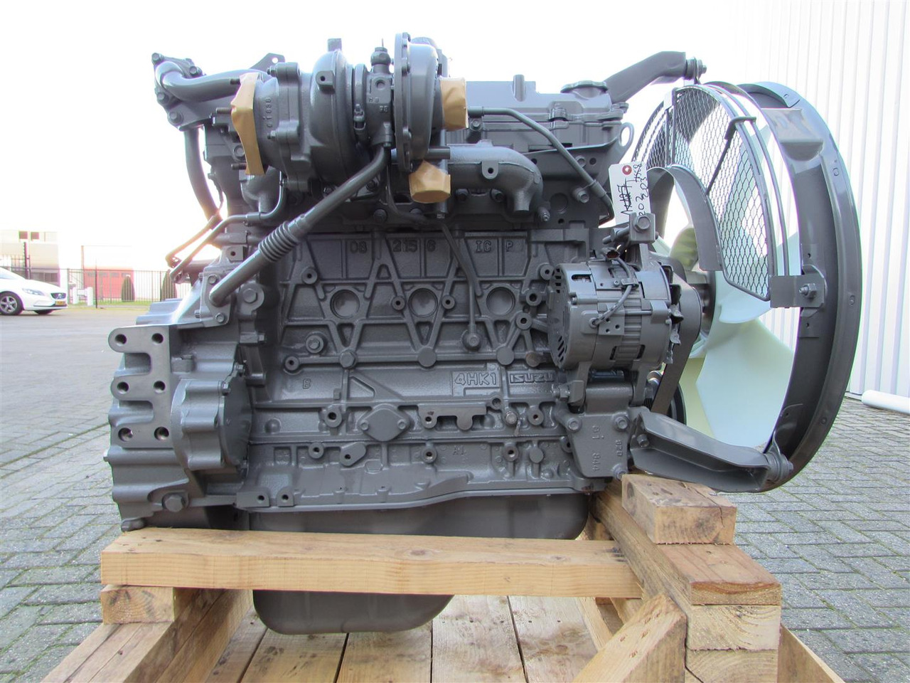Isuzu 4HK1XYSS-01 - Mootor - Ekskavaator: pilt 1 Isuzu 4HK1XYSS-01 - Mootor - Ekskavaator: pilt 1