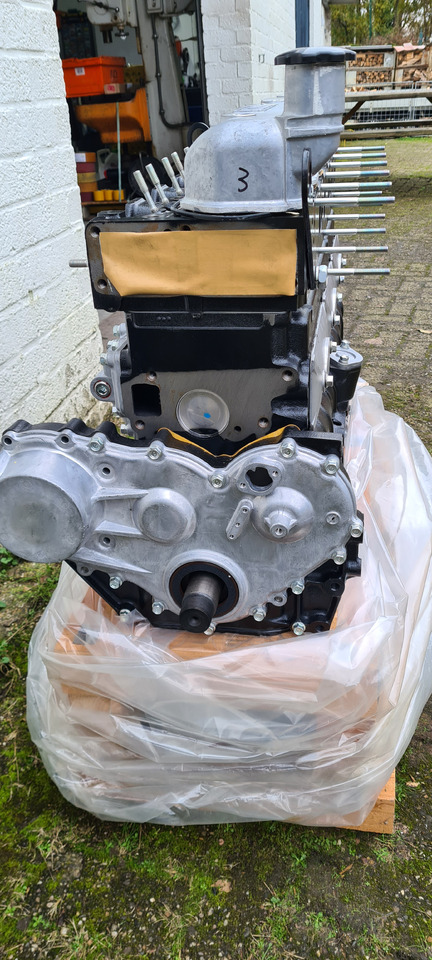 Isuzu NEW Long Block 6BD1 - Mootor - Ekskavaator: pilt 2 Isuzu NEW Long Block 6BD1 - Mootor - Ekskavaator: pilt 2