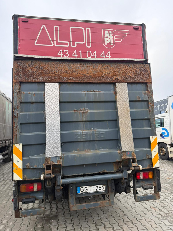 MAN TGA 18.310 - Tent veoauto: pilt 3 MAN TGA 18.310 - Tent veoauto: pilt 3