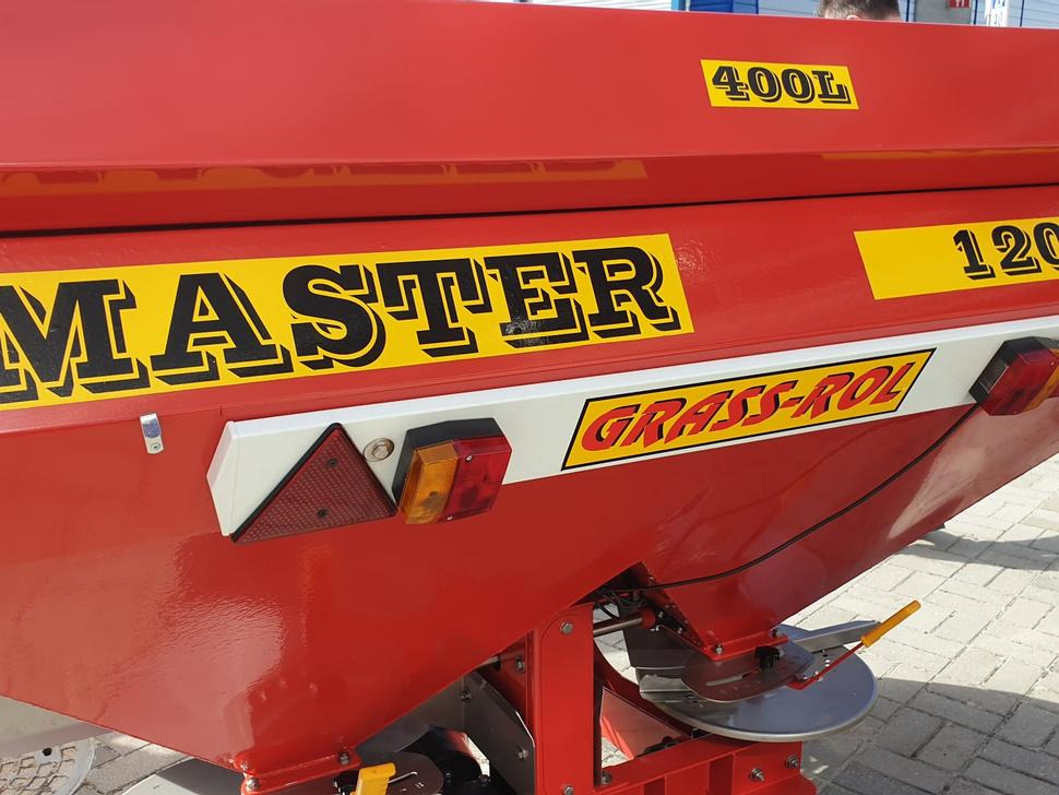 Grass-Rol Düngerstreuer / Fertilizer spreader / Epandeur d'engrais / Spandiconcime / Rozsiewacz nawozu / Разбрасыватель удобрений 1600 l - Väetiselaoturid: pilt 5 Grass-Rol Düngerstreuer / Fertilizer spreader / Epandeur d'engrais / Spandiconcime / Rozsiewacz nawozu / Разбрасыватель удобрений 1600 l - Väetiselaoturid: pilt 5