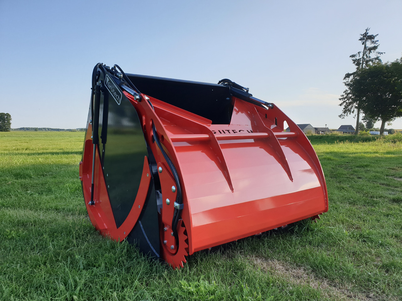 Grutech Futterverteilschaufel / Silage mixer bucket / Godet desileur / Łyżka do zadawania paszy - Siloseadmed: pilt 5 Grutech Futterverteilschaufel / Silage mixer bucket / Godet desileur / Łyżka do zadawania paszy - Siloseadmed: pilt 5