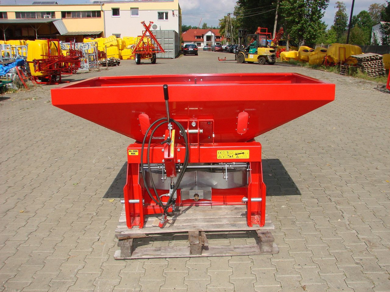 JAR-MET Düngerstreuer / Fertilizer spreader / Epandeur d'engrais / Rozsiewacz nawozów 1200 kg - Väetiselaoturid: pilt 4 JAR-MET Düngerstreuer / Fertilizer spreader / Epandeur d'engrais / Rozsiewacz nawozów 1200 kg - Väetiselaoturid: pilt 4