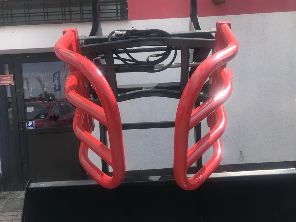 Lauderof Ballenzange / Bale grab / Pince à balles / Pinze per balle / Захват для рулонов / Chwytak do bel - Haarats - Traktor: pilt 1 Lauderof Ballenzange / Bale grab / Pince à balles / Pinze per balle / Захват для рулонов / Chwytak do bel - Haarats - Traktor: pilt 1